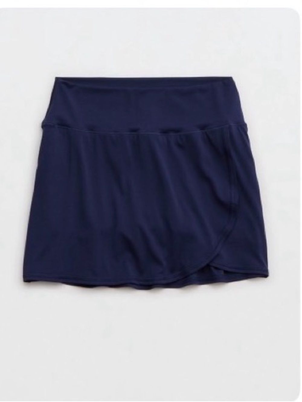 NWT Aerie “That’s a Wrap” Active Skort is Black color.. stock photo is Navy